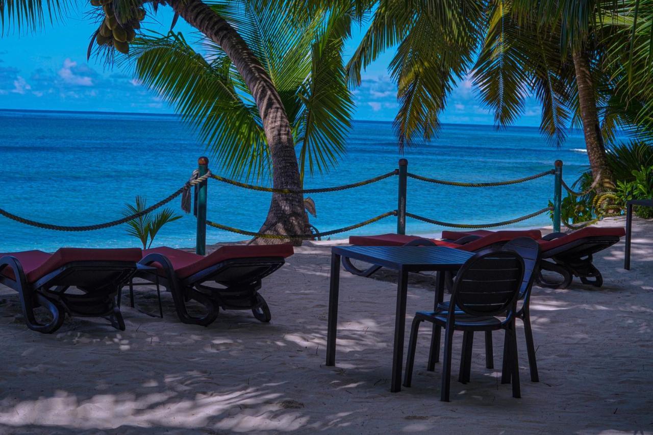 Anse Kerlan Beach Chalets Екстериор снимка