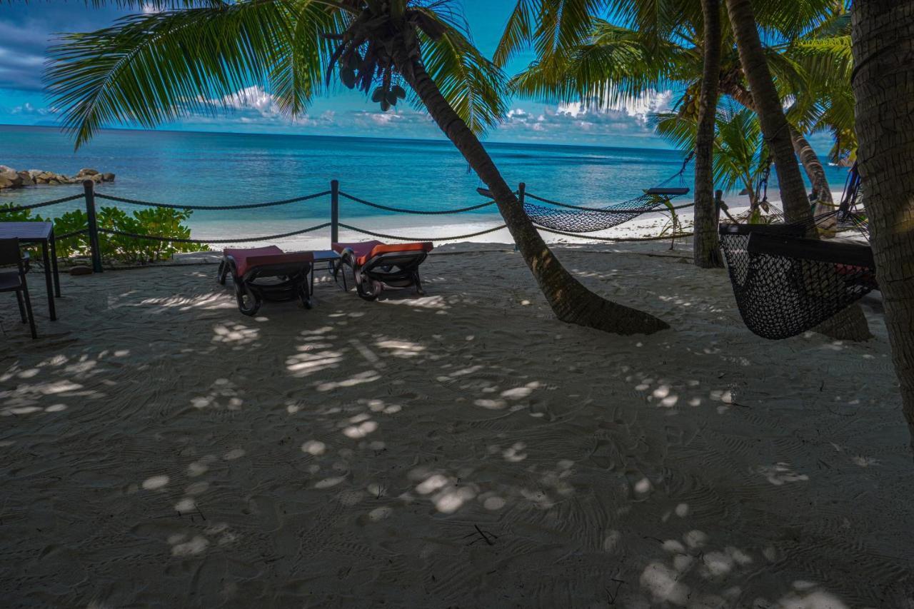 Anse Kerlan Beach Chalets Екстериор снимка