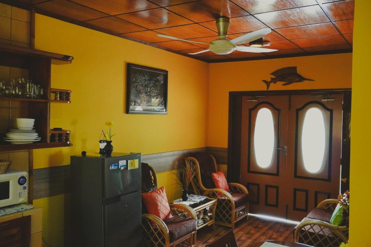 Anse Kerlan Beach Chalets Екстериор снимка