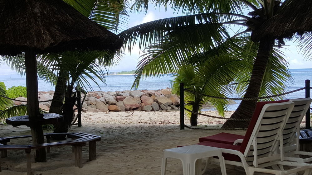 Anse Kerlan Beach Chalets Екстериор снимка